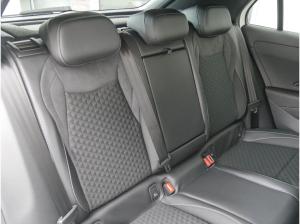 Volkswagen T-Roc R-Line 1.5 l eTSI DSG AHK,NAVI,IQ Lagerwagen !