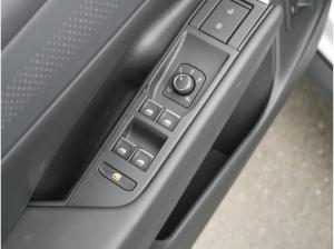 Volkswagen T-Roc R-Line 1.5 l eTSI DSG AHK,NAVI,IQ Lagerwagen !