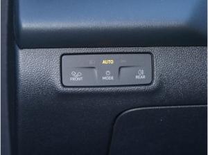 Volkswagen T-Roc R-Line 1.5 l eTSI DSG AHK,NAVI,IQ Lagerwagen !