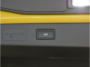 Volkswagen T-Roc R-Line 1.5 l eTSI DSG AHK,NAVI,IQ Lagerwagen !