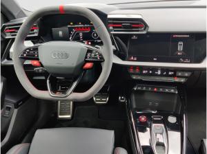 Audi RS3 Sportback quattro Sonos; Matrix; 285 kmH
