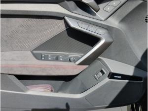 Audi RS3 Sportback quattro Sonos; Matrix; 285 kmH