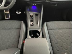 Volkswagen Golf 1,5 eTSI DSG Energy