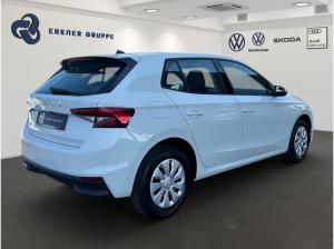 Skoda Fabia 1.0 TSI DSG Selection +ACC+LKH+NAVI+SHZ+RFK+PDC+LED+