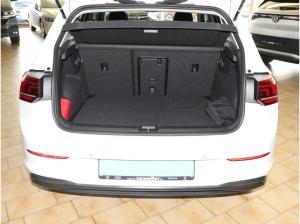 Volkswagen Golf VIII 1,5 TSI Life R-Kamera ACC LED PDC Alu AppConnect