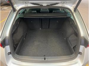 Skoda Octavia COMBI 2.0 TDI SELEKTION DSG AHK PANORAMA