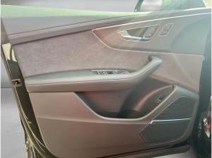 Audi RS Q8 SUV performance tiptronic