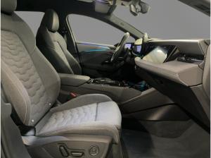 Audi A6 e-tron A6 Avant e-tron edition one blue performance HUD