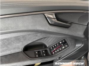 Audi A6 Avant TDI quattro S tronic LED