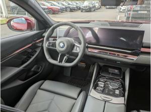 BMW 520 d xDrive Touring M Sportpaket inkl. Winterkomplettradsatz GESCHENKT