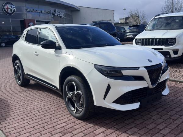 Alfa Romeo Junior Sport Speciale e-DCT6