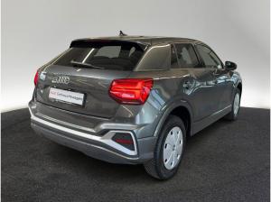 Audi Q2 S line 35 TFSI Matrix AHK