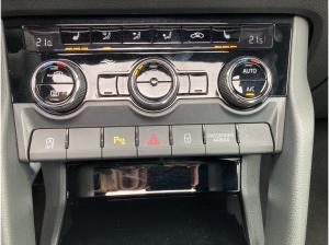 Skoda Karoq Sportline 1.5TSI MATRIX.DSG.NAV.PANO.AHK.AMBIENTE.TravelA.KAM.WINTER.SMARTLINK.DAB