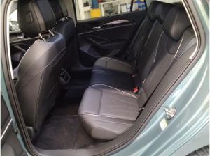 Volkswagen Passat Variant Elegance 1.5 TSI eHybrid 110 kW DSG - Area View IQ.Drive HUD Matrix-LED AHK SHZ PDC LM CarPl