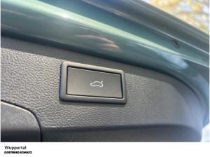 Volkswagen Passat Variant 2.0 TDI DSG NAVI AHK DCC KAM ACC LED SHZ PDC LM