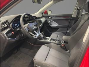 Audi Q3 S line 40 TFSI qu.S tr. STDHZG LED NAVI PDC