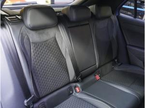 Volkswagen T-Roc R-Line1.5 eTSI DSG IQ,NAVI,IQ-DRIVE