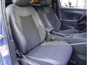 Volkswagen T-Roc R-Line1.5 eTSI DSG IQ,NAVI,IQ-DRIVE