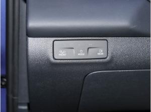 Volkswagen T-Roc R-Line1.5 eTSI DSG IQ,NAVI,IQ-DRIVE