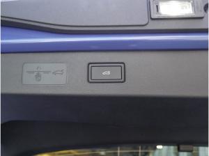 Volkswagen T-Roc R-Line1.5 eTSI DSG IQ,NAVI,IQ-DRIVE