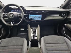 Alfa Romeo Junior IBRIDA 1.2 VGT 48V-HYBRID INTENSA