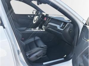 Volvo XC60 Recharge T8 AWD Plus Black Edition 21'' ACC AHK Harman HUD Panorama