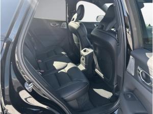 Volvo XC60 Recharge T8 AWD Ultra Black Edition 21'' ACC AHK Luft B&W HUD Akustik Nappa