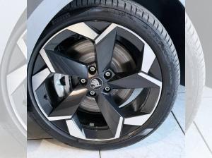 Skoda Superb 1,5 TSI Plug-In Hybrid Sportline - AHK/HUD/Canton/ACC/Pano