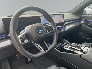 BMW 520 d M Sport touring/Navi/HUD/StandHZG/AHK/ACC