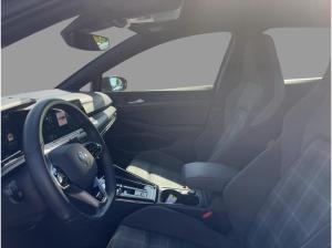 Volkswagen Golf VIII 2.0TDI DSG GTD NAVI LED PDC