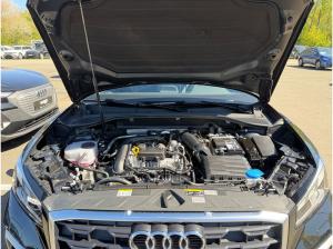 Audi Q2 advanced 30 TFSI MATRIX AHK CarPlay virtual Assistenzp. Anschlussgar.