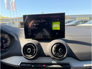 Audi Q2 advanced 30 TFSI MATRIX AHK CarPlay virtual Assistenzp. Anschlussgar.