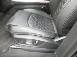 Audi Q8 55 TFSI e quattro S line MATRIX HEAD-UP