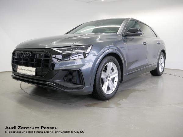 Audi Q8 55 TFSI e quattro tiptr. S line LED AHK virt. Cock.