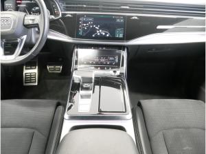 Audi Q8 55 TFSI e quattro tiptr. S line LED AHK virt. Cock.