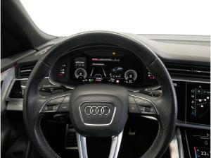 Audi Q8 55 TFSI e quattro tiptr. S line LED AHK virt. Cock.