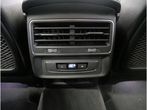 Audi Q8 55 TFSI e quattro tiptr. S line LED AHK virt. Cock.