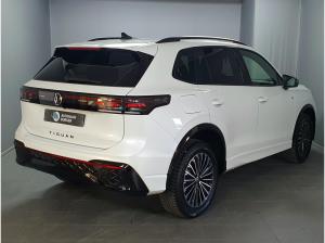 Volkswagen Tiguan R-Line 2.0 l TDI 4M *AHK/KAM/SHZ/Pano* (Ulm)
