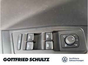 Volkswagen T-Roc R-LINE TDI DSG CARPLAY EINPARKHILFE AHK SITZHEIZUNG