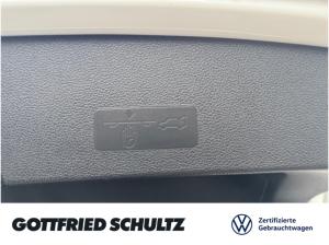 Volkswagen T-Roc R-LINE TDI DSG CARPLAY EINPARKHILFE AHK SITZHEIZUNG