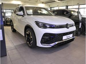 Volkswagen Tiguan R-Line 1,5 eTSI Komfort-Sitze Navi Matrix,