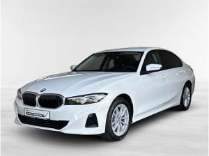 BMW 318 i Limo NAVI,LED-SW,PARK ASSIST,SH,KOMFORTZUGANG,AMBIENTE LICHT