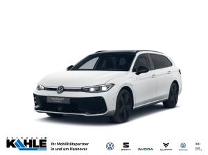 Volkswagen Passat 1.5 eHybrid DSG R-Line Signature ProMax Pano AHK Winterräder 18''