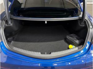 Mercedes-Benz E 300 CLE 300 e AMG DigitalLight Panorama 360°-Kamera
