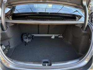 Mercedes-Benz C 200 d Avantgarde Digital-Light Pano Memory AHK