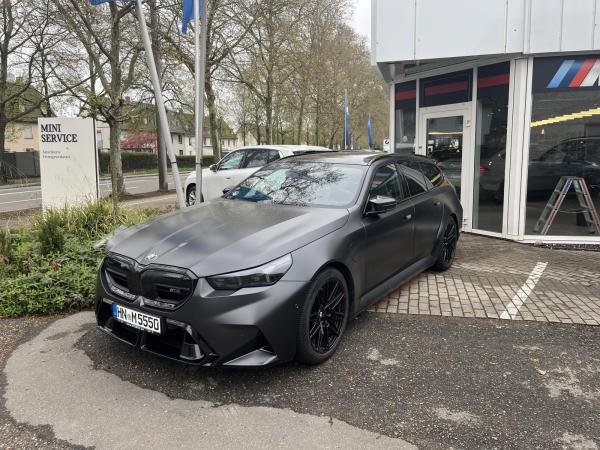 BMW M5 Touring Vorführwagen noch mit 0,5% Versteuerung ab Ende Mai verfügbar!
