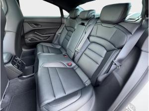 Porsche Taycan "Black Edition"