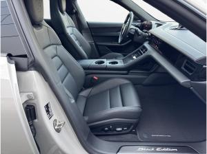 Porsche Taycan "Black Edition"