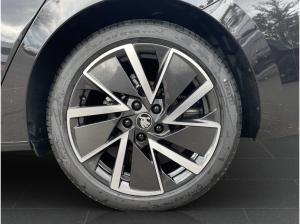 Skoda Octavia Combi 2.0 TDI *GEWRBE*SOFORT* l DSG l MATRIX l AHK l NAVI l KESSY l PANO l STHZ l CANTON l HUD l 360