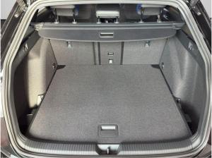 Volkswagen Golf VIII Variant R 2,0l TSI 4MOTION  (333PS) !SOFORT VERFÜGBAR! , PANO, AHK, IQ.Light, ...